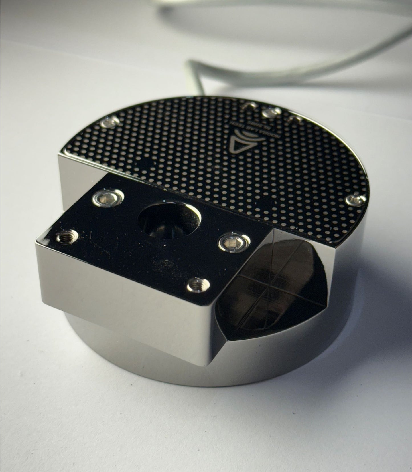 Standalone Ultra Low Vibration Shutter | Built-in Controller (NLSH05-DC)